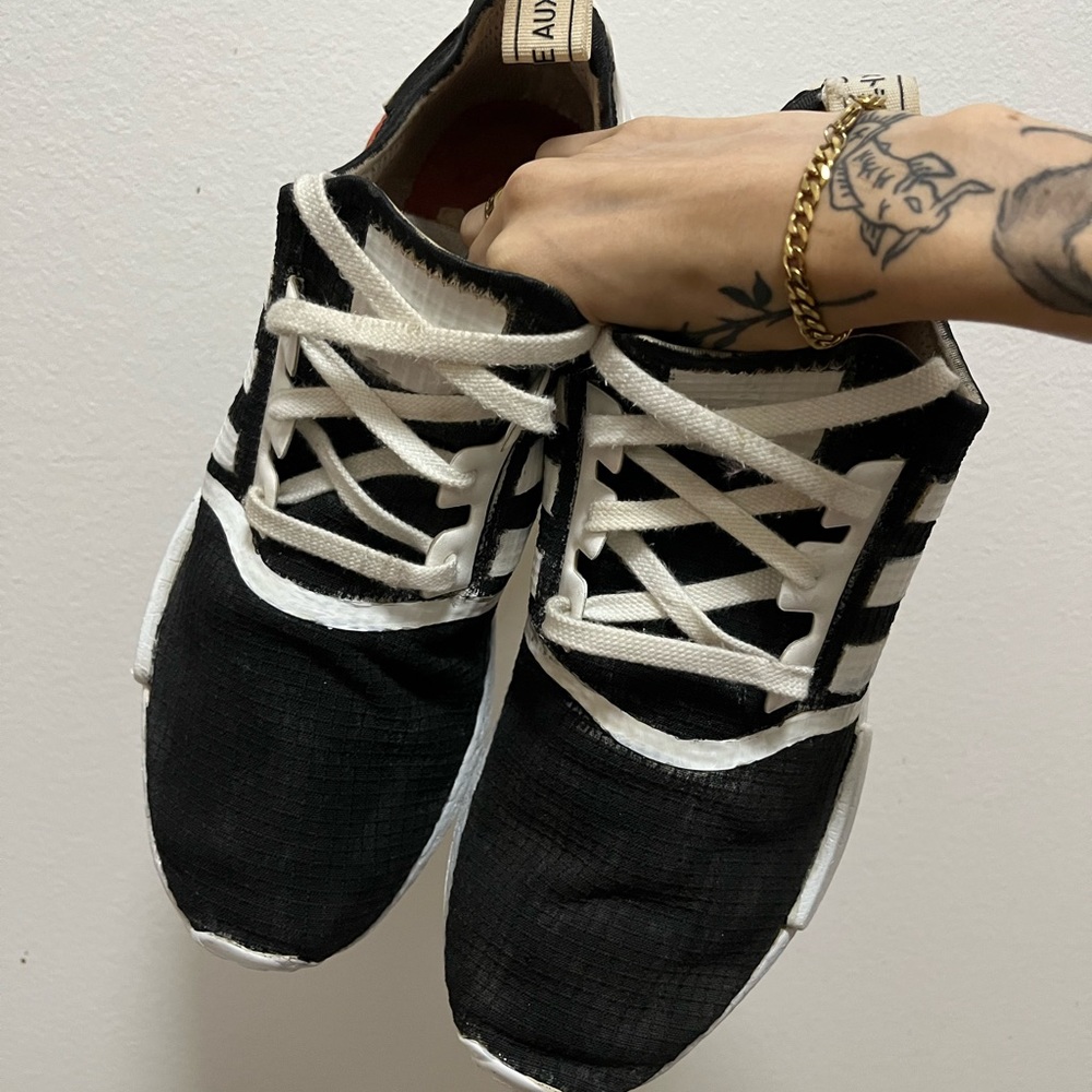 NMD_R1 ‘Ripstop’ - Picture 3 of 7